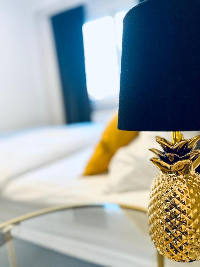 Modernes 3 Zimmer Apartment - Luise- Mit Wlan, Balkon Und Smart-Tv In City-Nahe! แอร์ฟวร์ท ภายนอก รูปภาพ